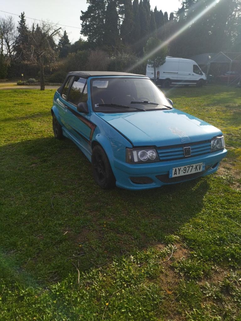 PEUGEOT 205 CABRIOLET - 1988 LesAnciennes.com