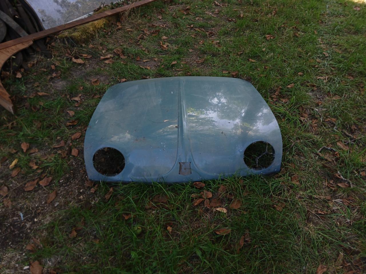 Capot RENAULT Dauphine Dauphine LesAnciennes.com