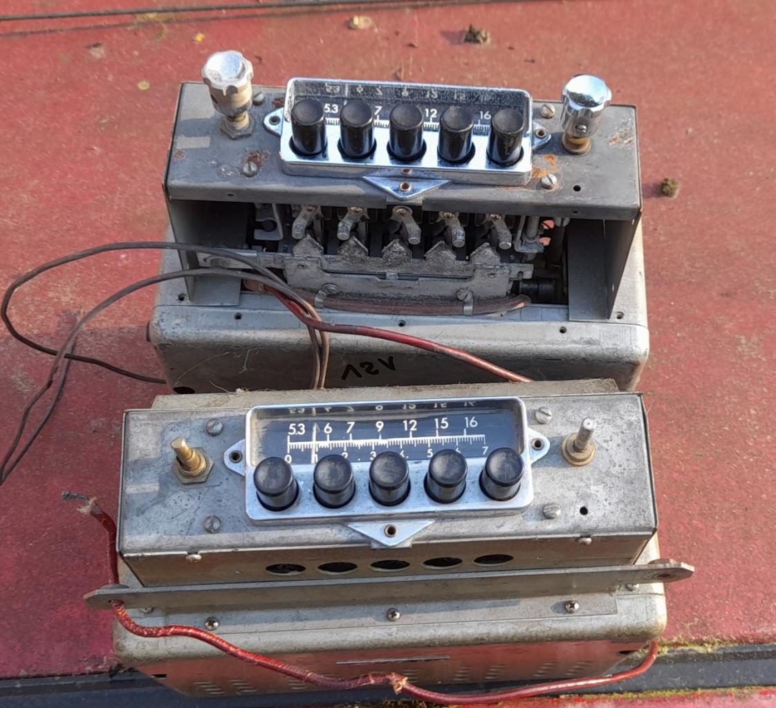 Lot autoradios ancien LesAnciennes.com