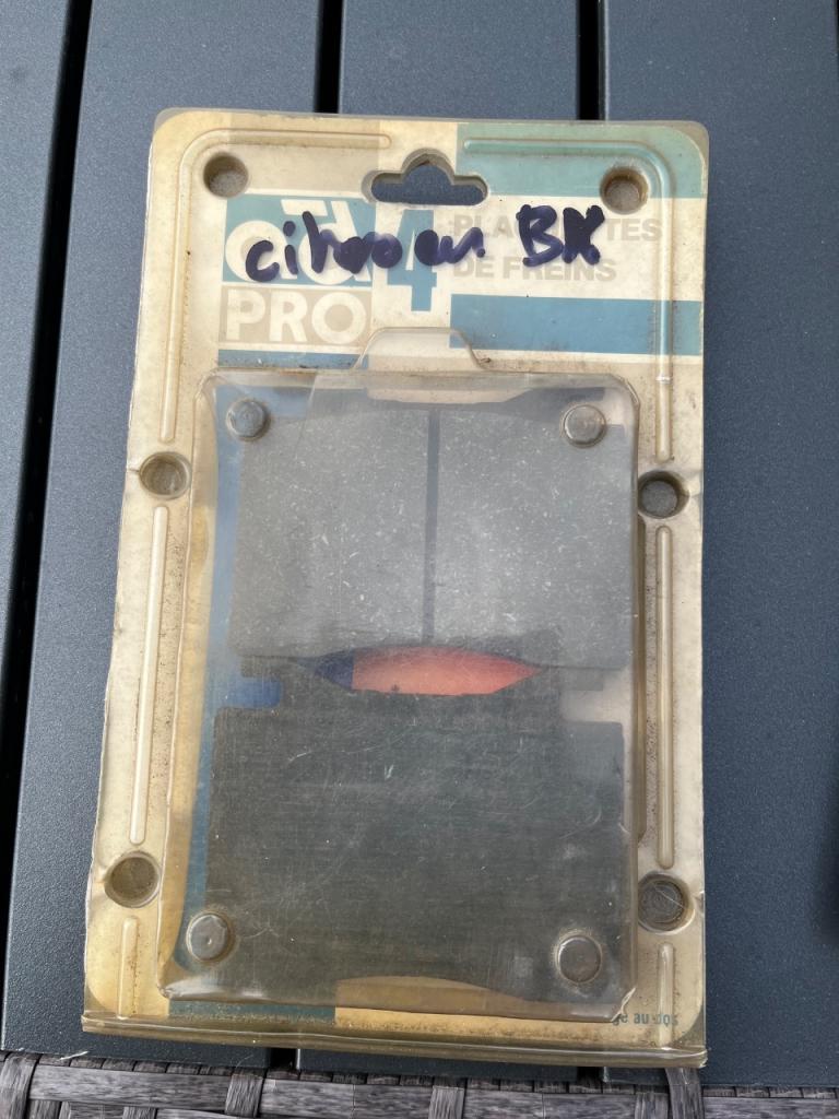 Plaquettes de freins avant neuves CITROEN BX LesAnciennes.com