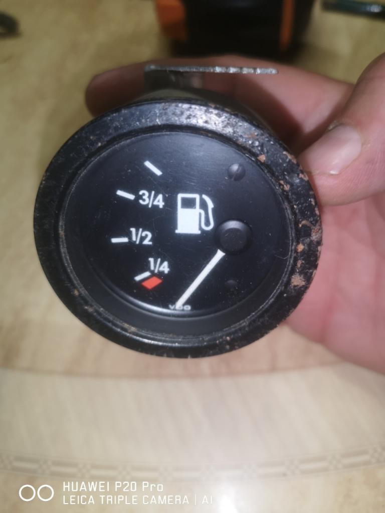 Jauge DIVERS LesAnciennes.com