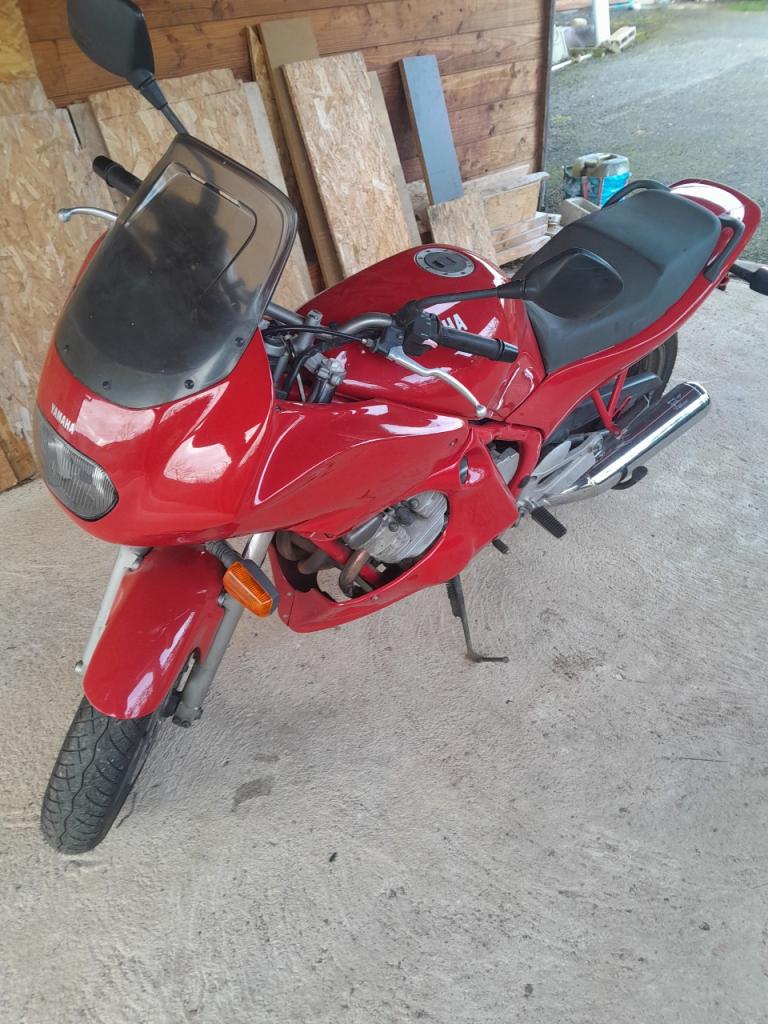 YAMAHA XJ 600 4 BR Diversion XJN - 1993 LesAnciennes.com