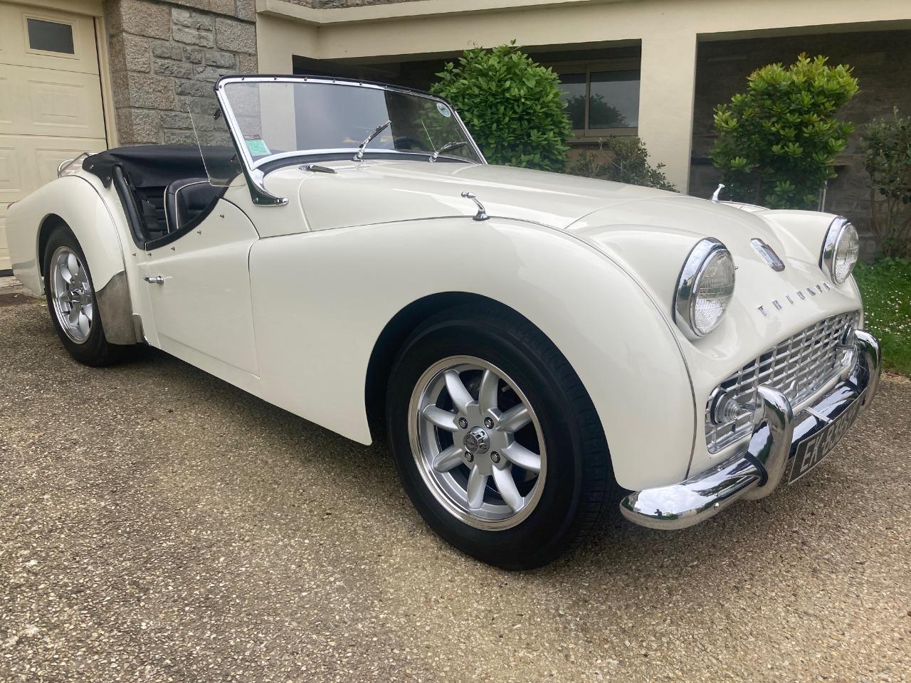 TRIUMPH TR3 - 1961 LesAnciennes.com