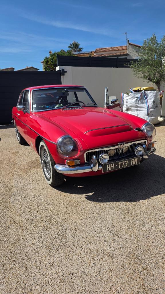 MG MGC Gt - 1969 LesAnciennes.com