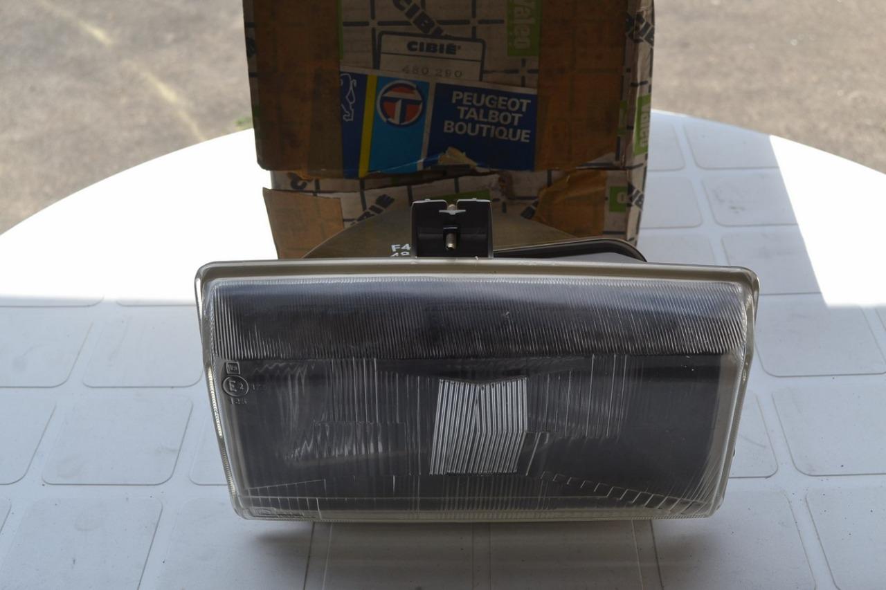 Phare DT CIBIE PEUGEOT 305, H4, neuf LesAnciennes.com