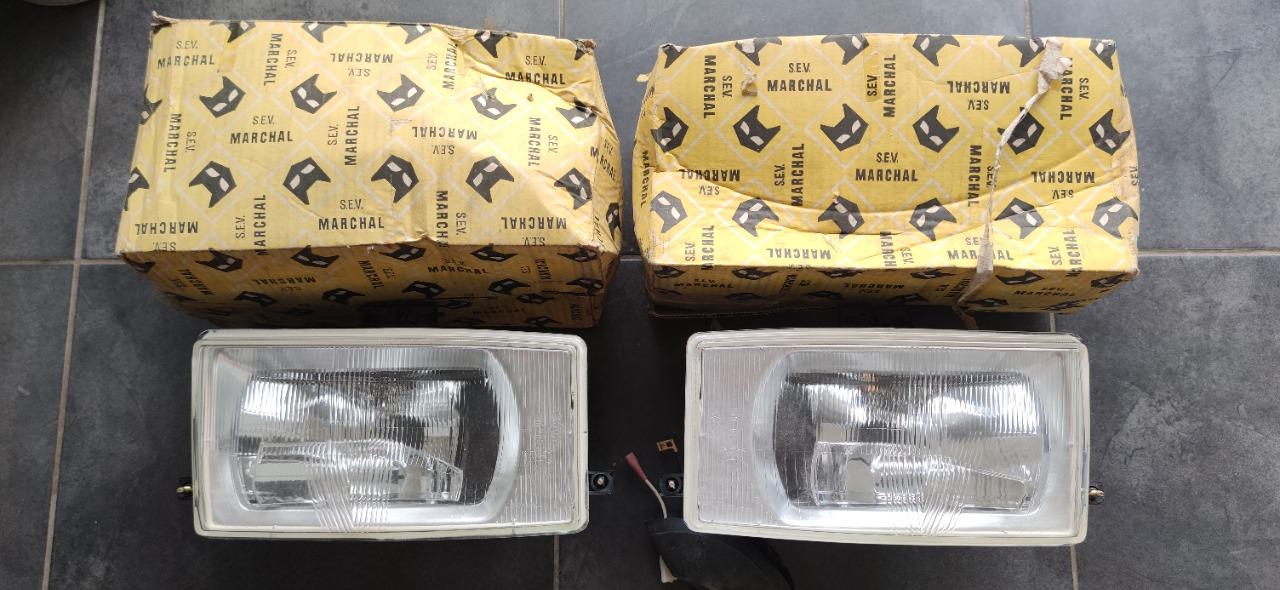 Phares kangourou PEUGEOT 104 LesAnciennes.com