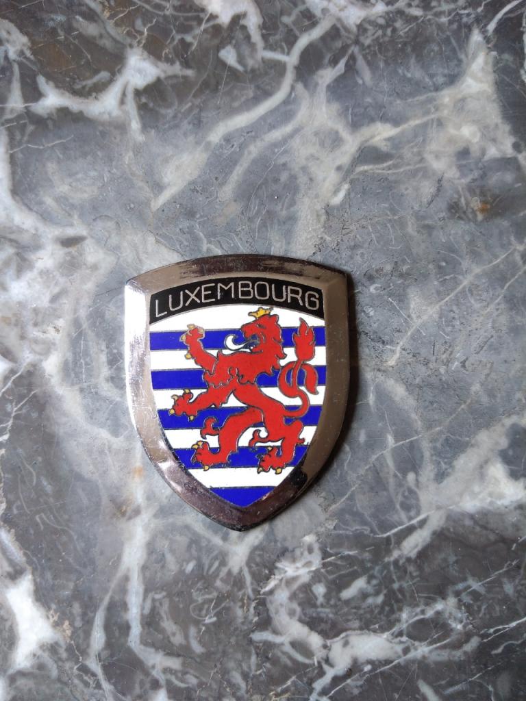Badge Luxembourg automobiles LesAnciennes.com