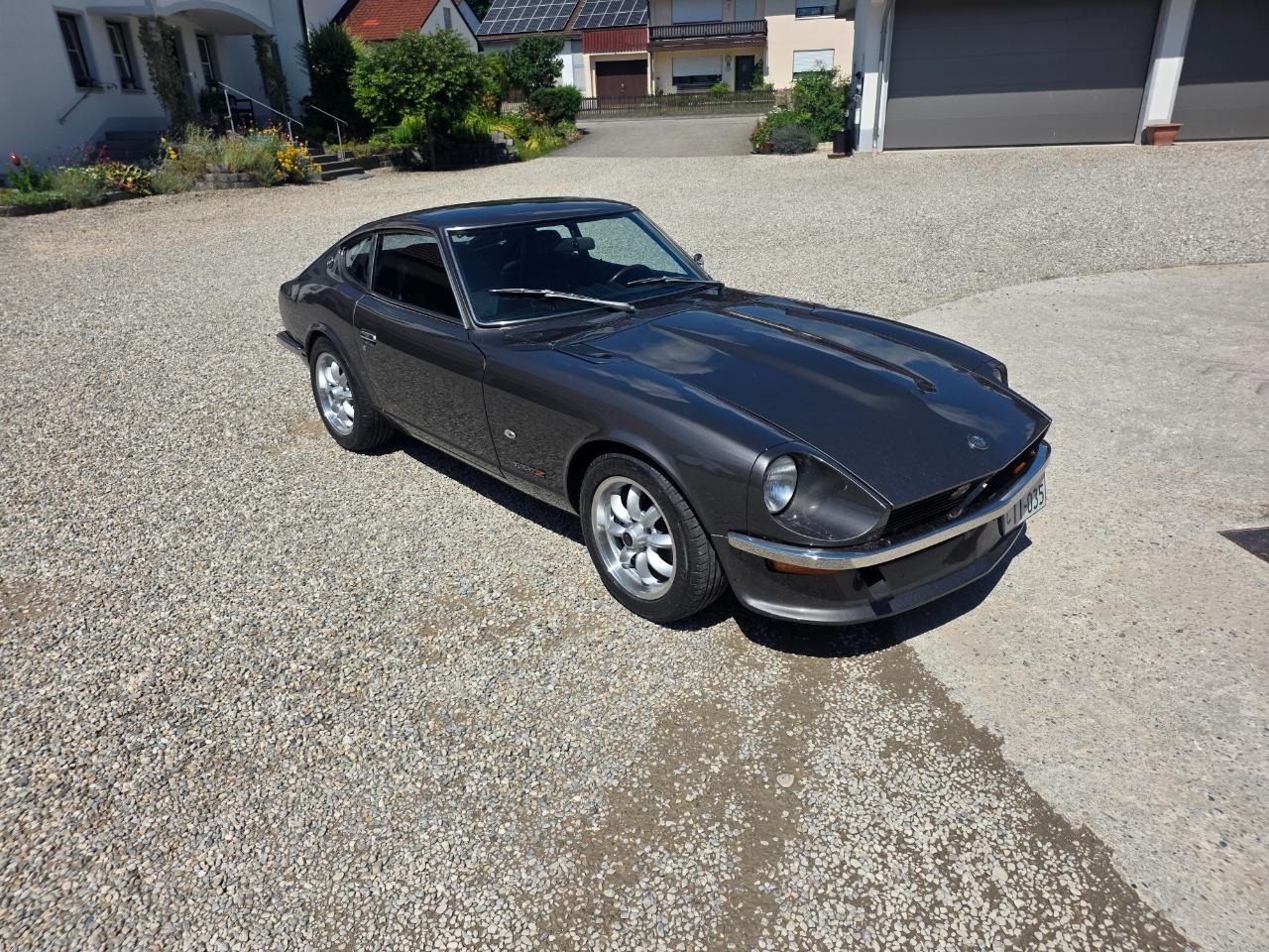 DATSUN 240Z - 1973 LesAnciennes.com
