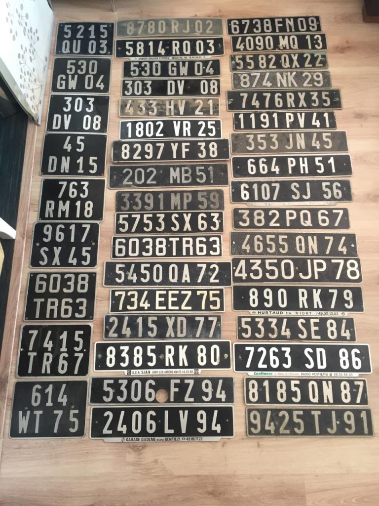 Collectionne plaques d'immatriculation anciennes LesAnciennes.com
