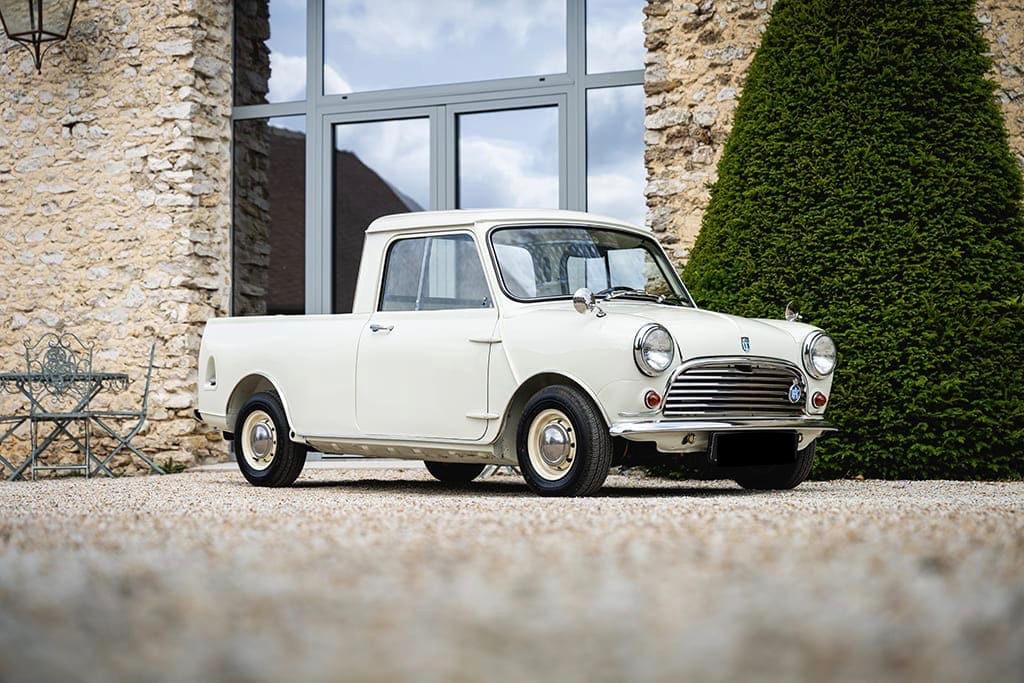 AUSTIN Mini Pick Up - 1973 LesAnciennes.com