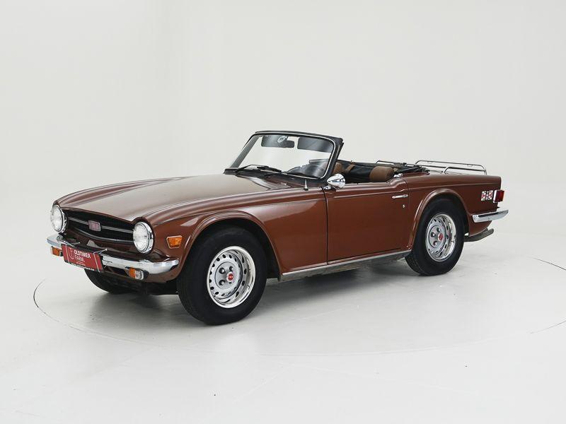 TRIUMPH TR6 - 1975 LesAnciennes.com