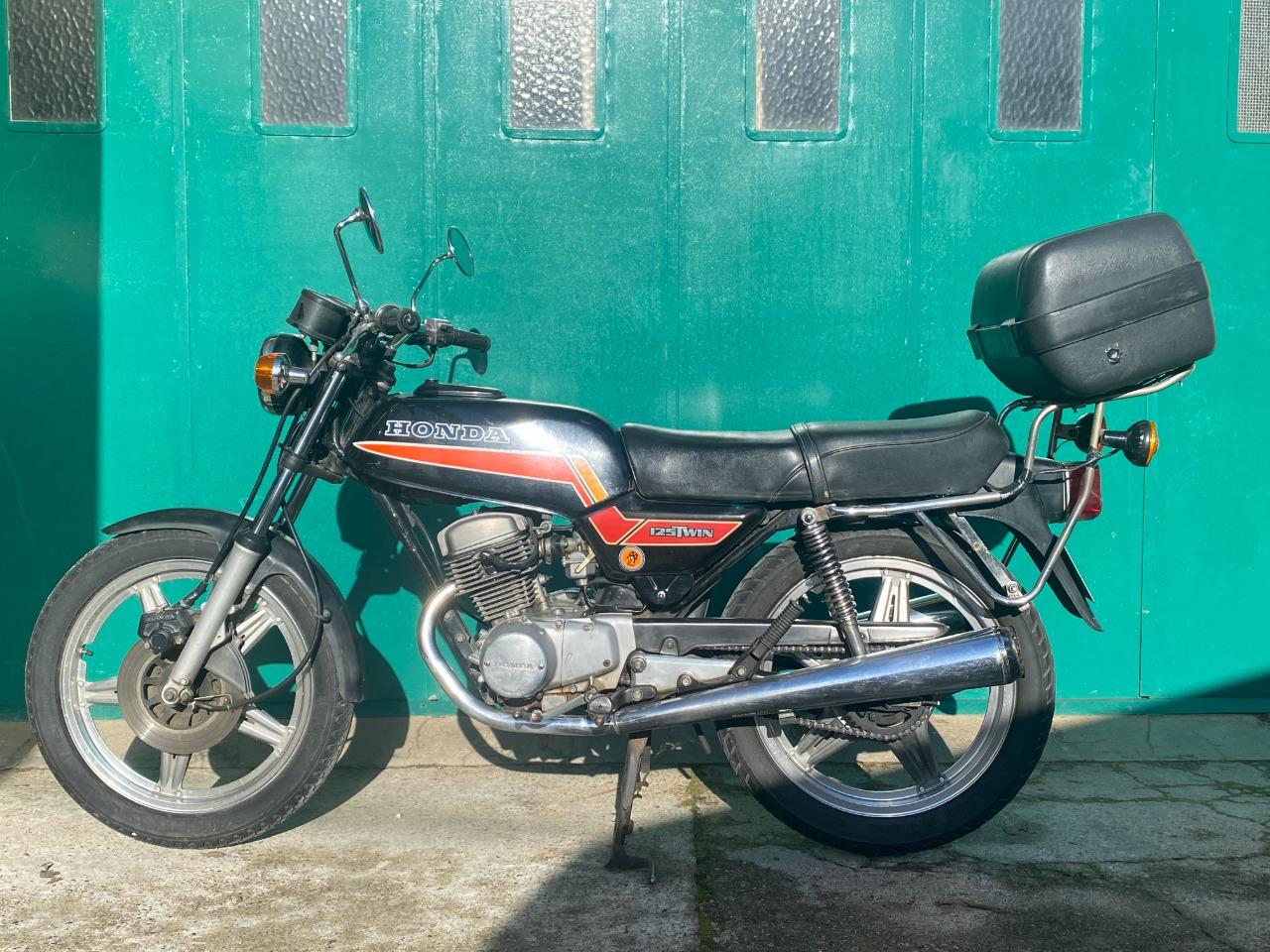 HONDA CB 125 Twin - 1979 LesAnciennes.com
