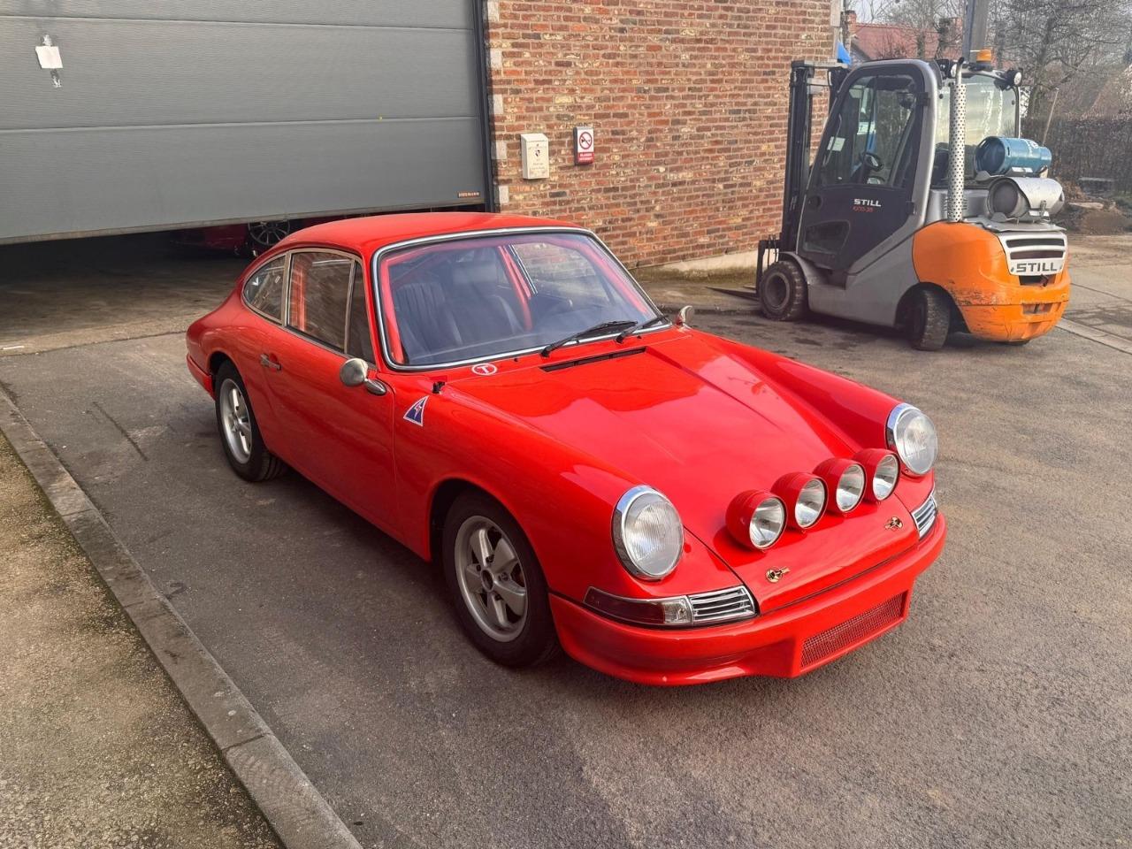 PORSCHE 911 2.0 S - 1968 LesAnciennes.com