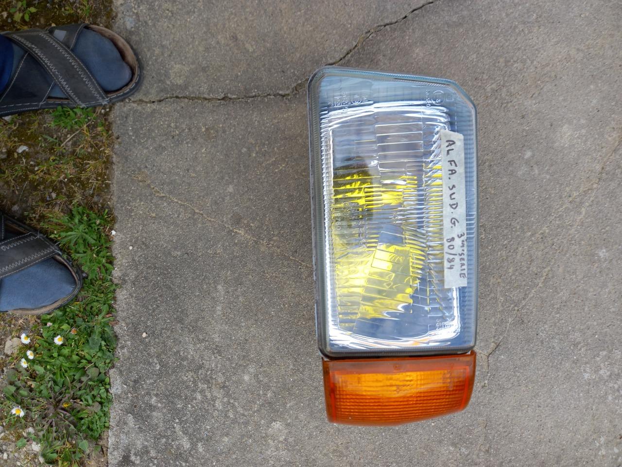 Phare G ALFA ROMEO Alfasud 80-84 LesAnciennes.com