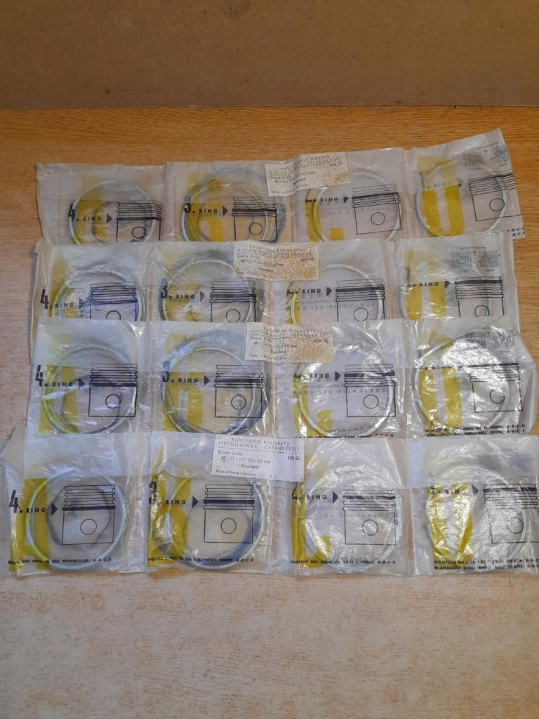 Jeu de segments Simca P60 étoile LesAnciennes.com