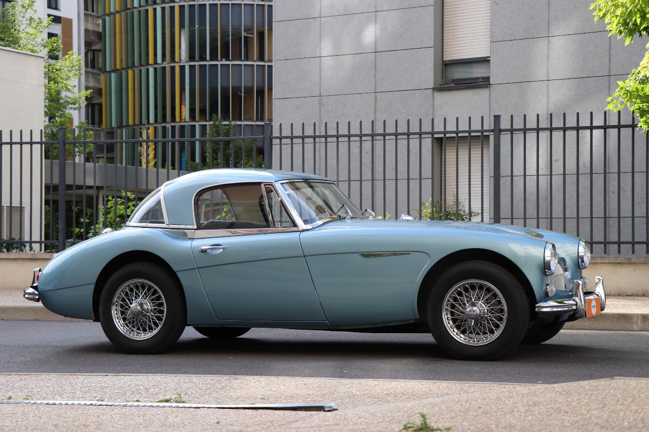 AUSTIN HEALEY 3000 MKIII BJ8 - 1964 LesAnciennes.com