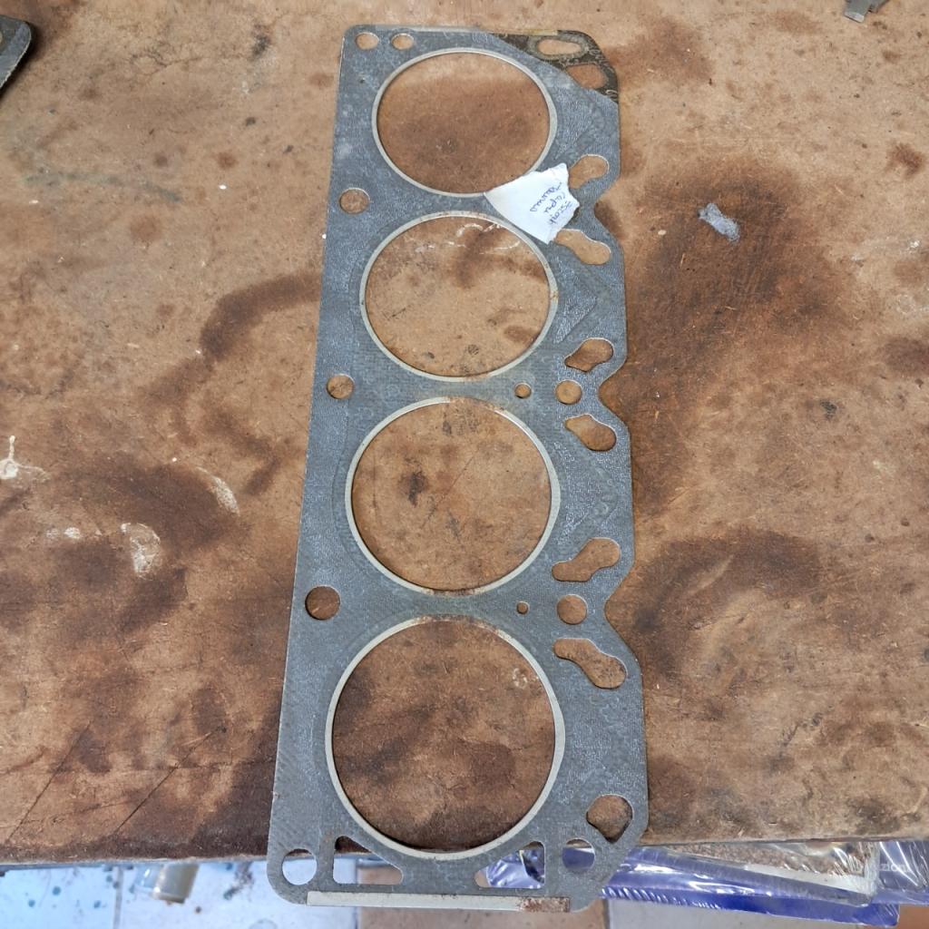 Joint culasse FORD Capri taunus escort neuf LesAnciennes.com