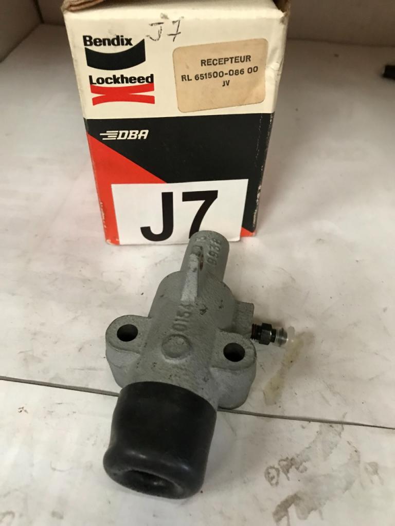 Récepteur embrayage neuf PEUGEOT J7 LesAnciennes.com