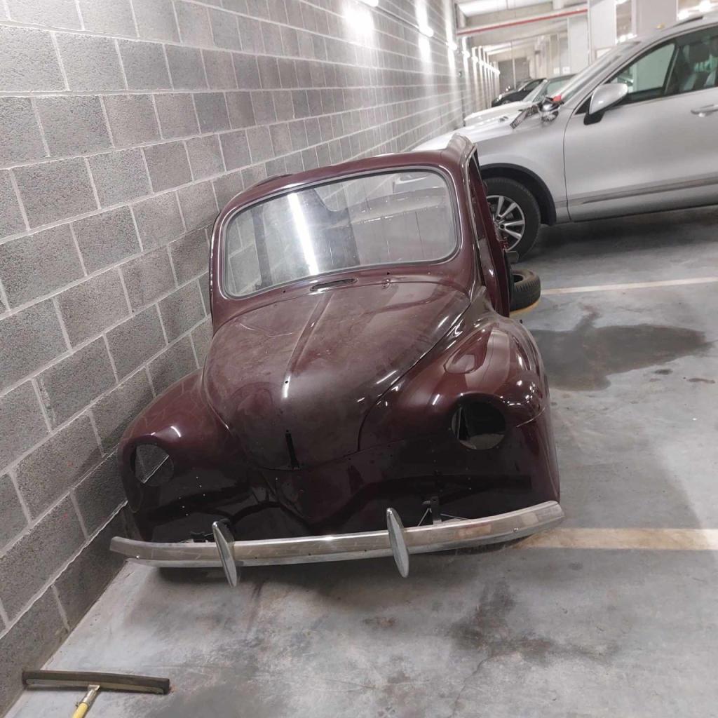 RENAULT 4CV découvrable - 1951 LesAnciennes.com