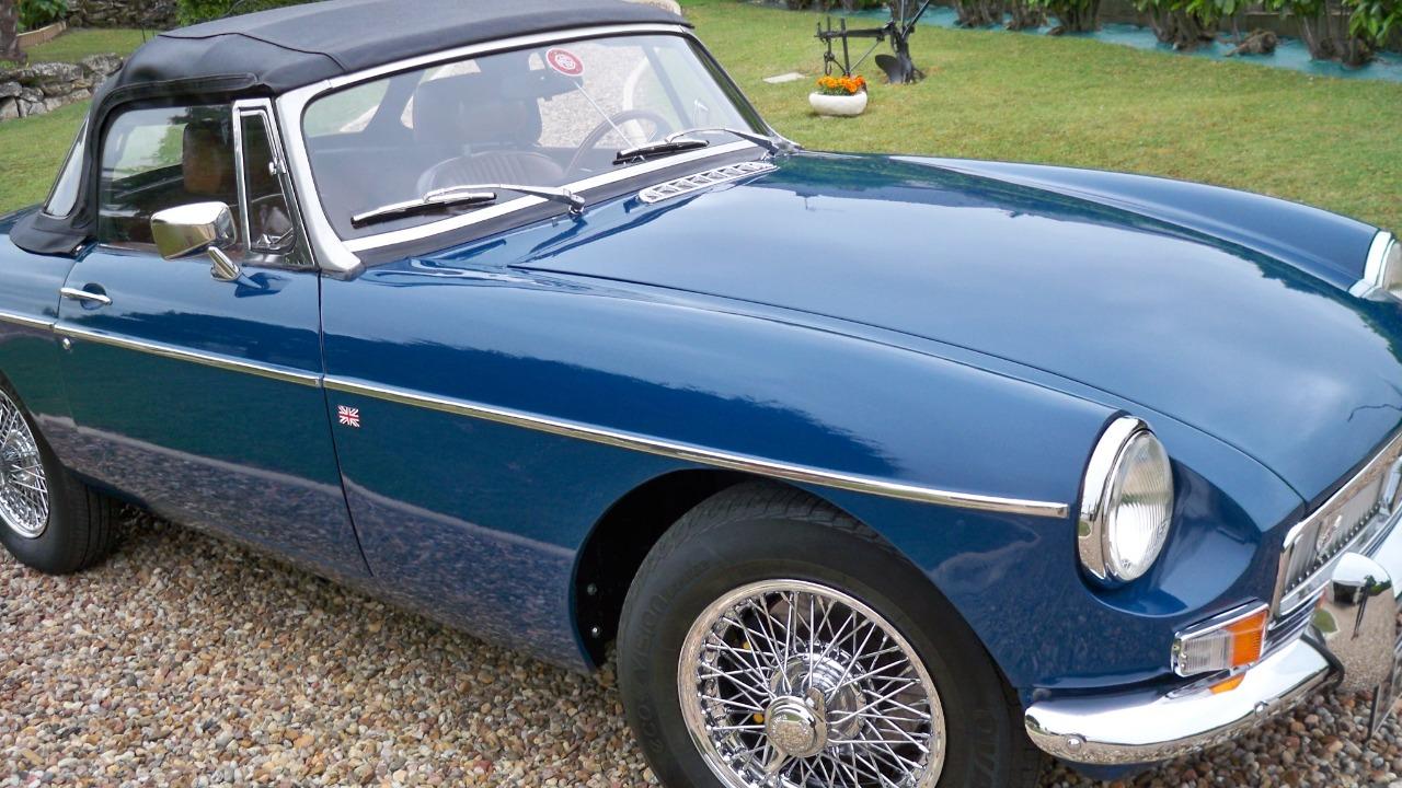 MG MGB - 1973 LesAnciennes.com
