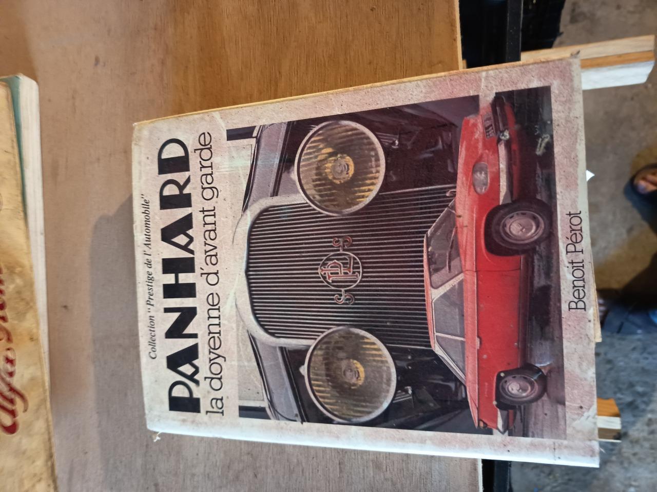 Panhard livre LesAnciennes.com