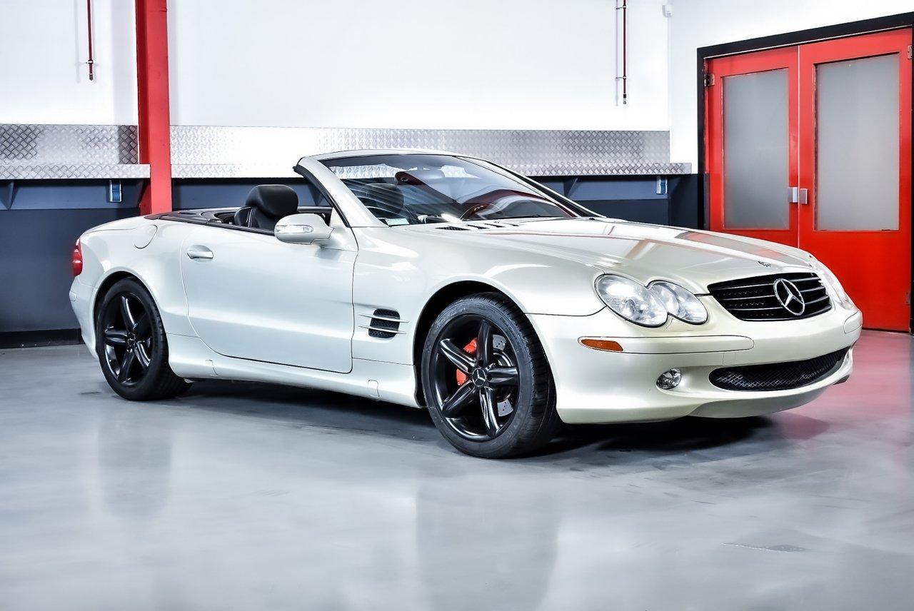 2003 Mercedes-Benz R230 SL500 "Designo Launch Edit LesAnciennes.com