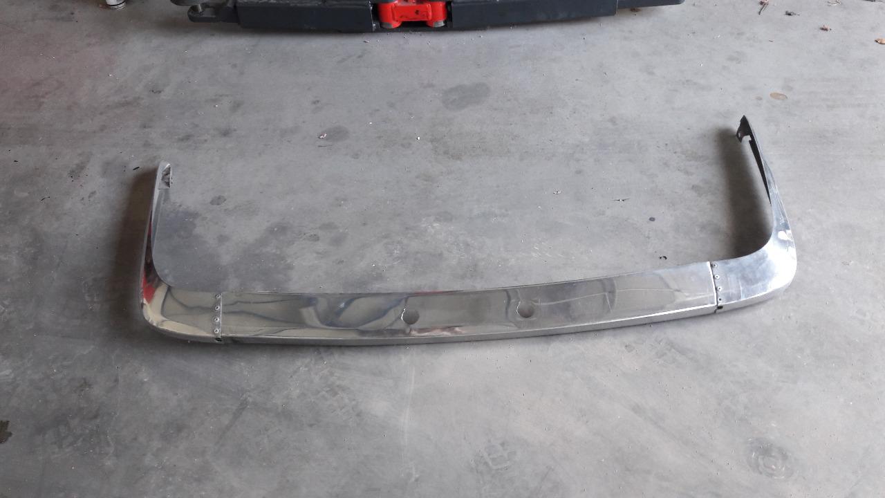 Pare choc ALFA ROMEO coupe bertone 2000 2000 LesAnciennes.com