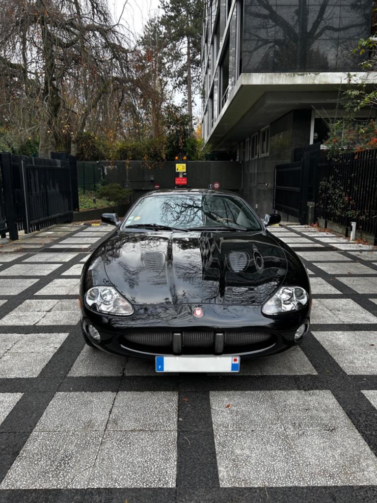 JAGUAR XK XKR - 2001 LesAnciennes.com