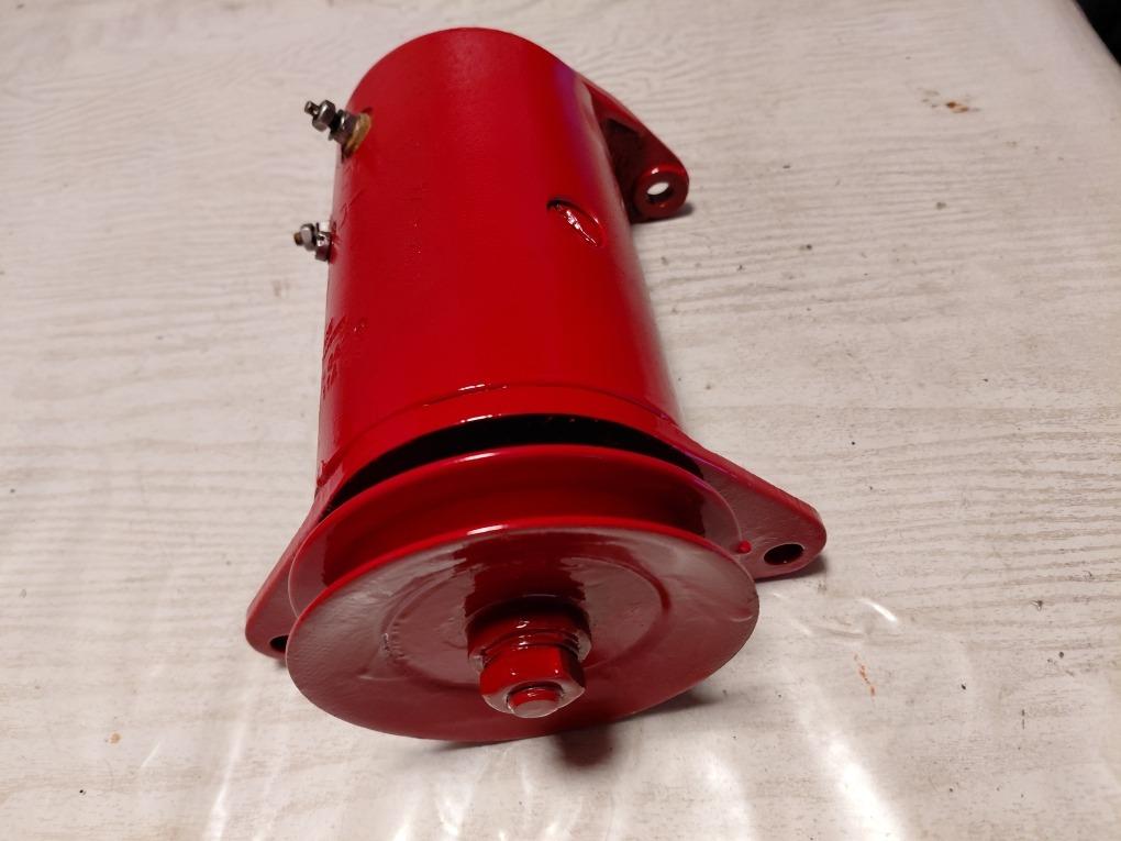 Dynamo Massey FERGUSON 35 LesAnciennes.com