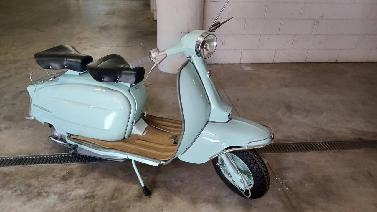 1962 Innocenti Lambretta LI125 LesAnciennes.com
