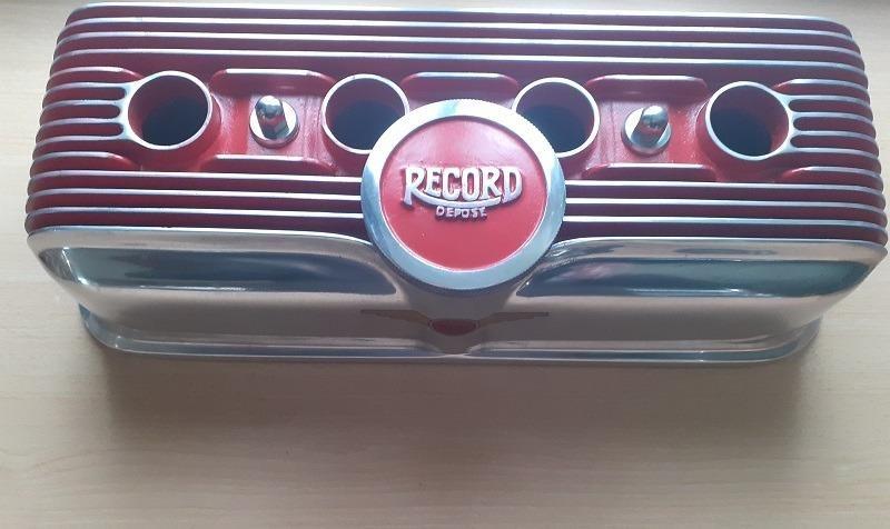 Cache culbuteurs PEUGEOT 203 LesAnciennes.com