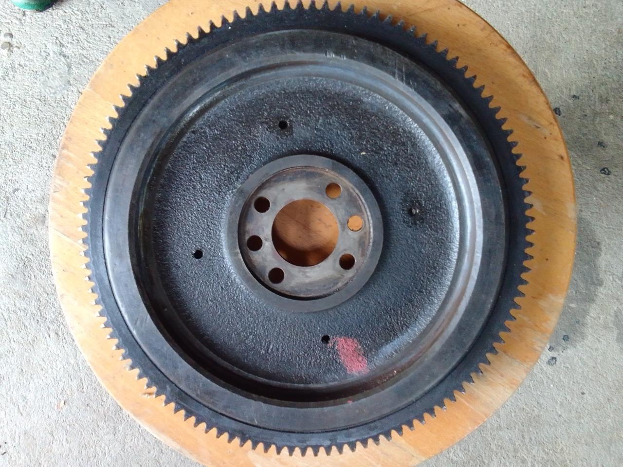 Volant moteur RENAULT 4 (R4) LesAnciennes.com