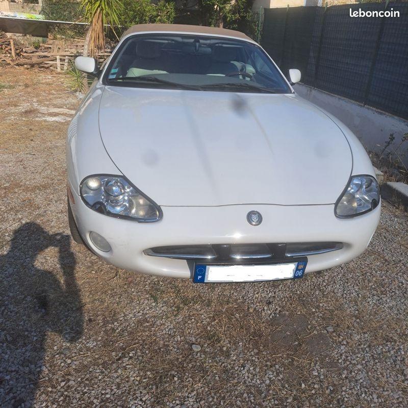 JAGUAR XK 8 Cabriolet - 2000 LesAnciennes.com