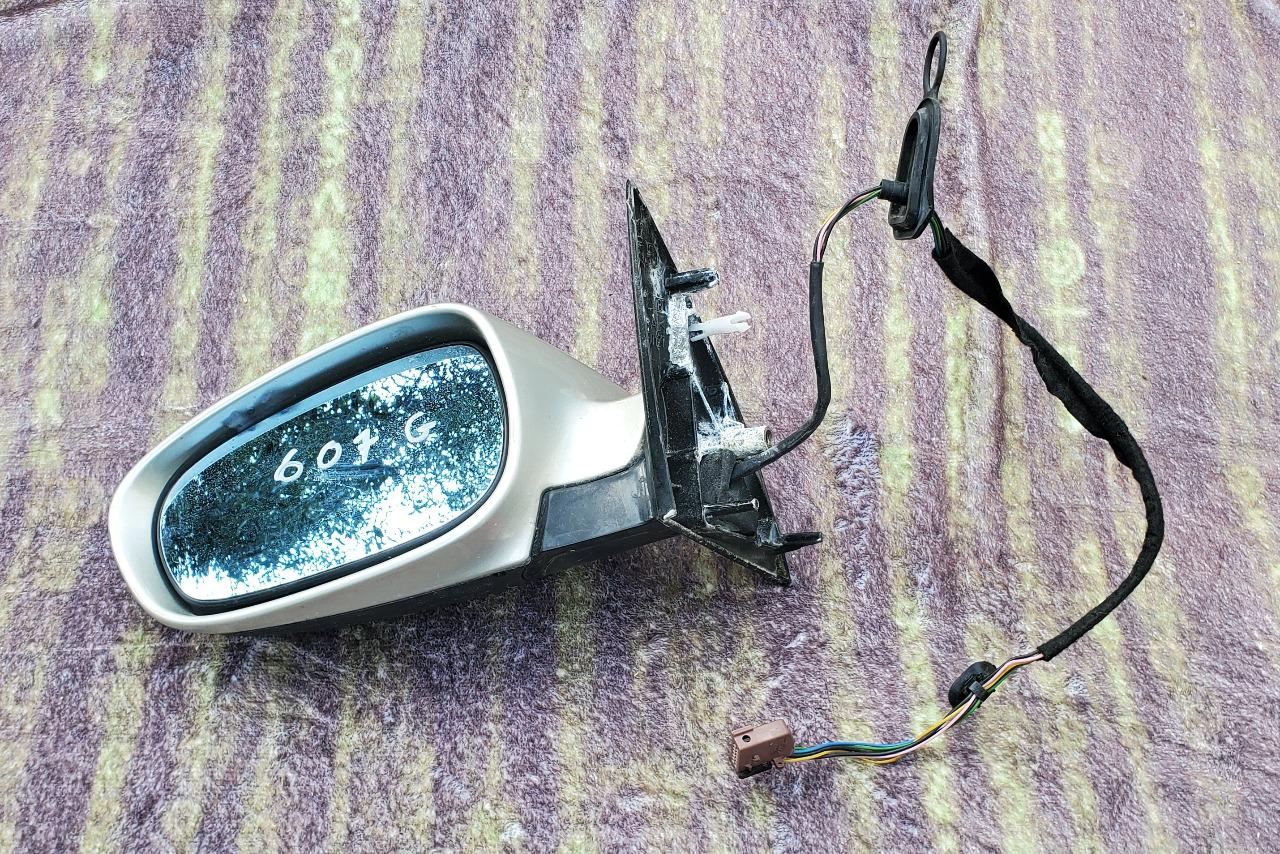 Rétroviseurs extérieurs gauche & droit PEUGEOT 607 LesAnciennes.com