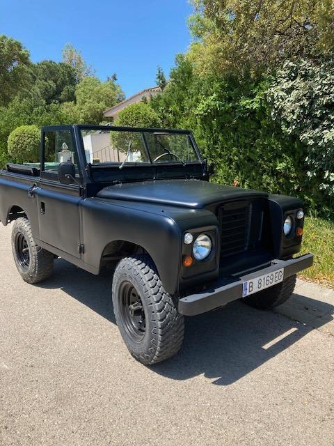 SANTANA Land Rover III - 1980 LesAnciennes.com