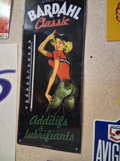 Thermomètre Pin Up "Bardhal" LesAnciennes.com