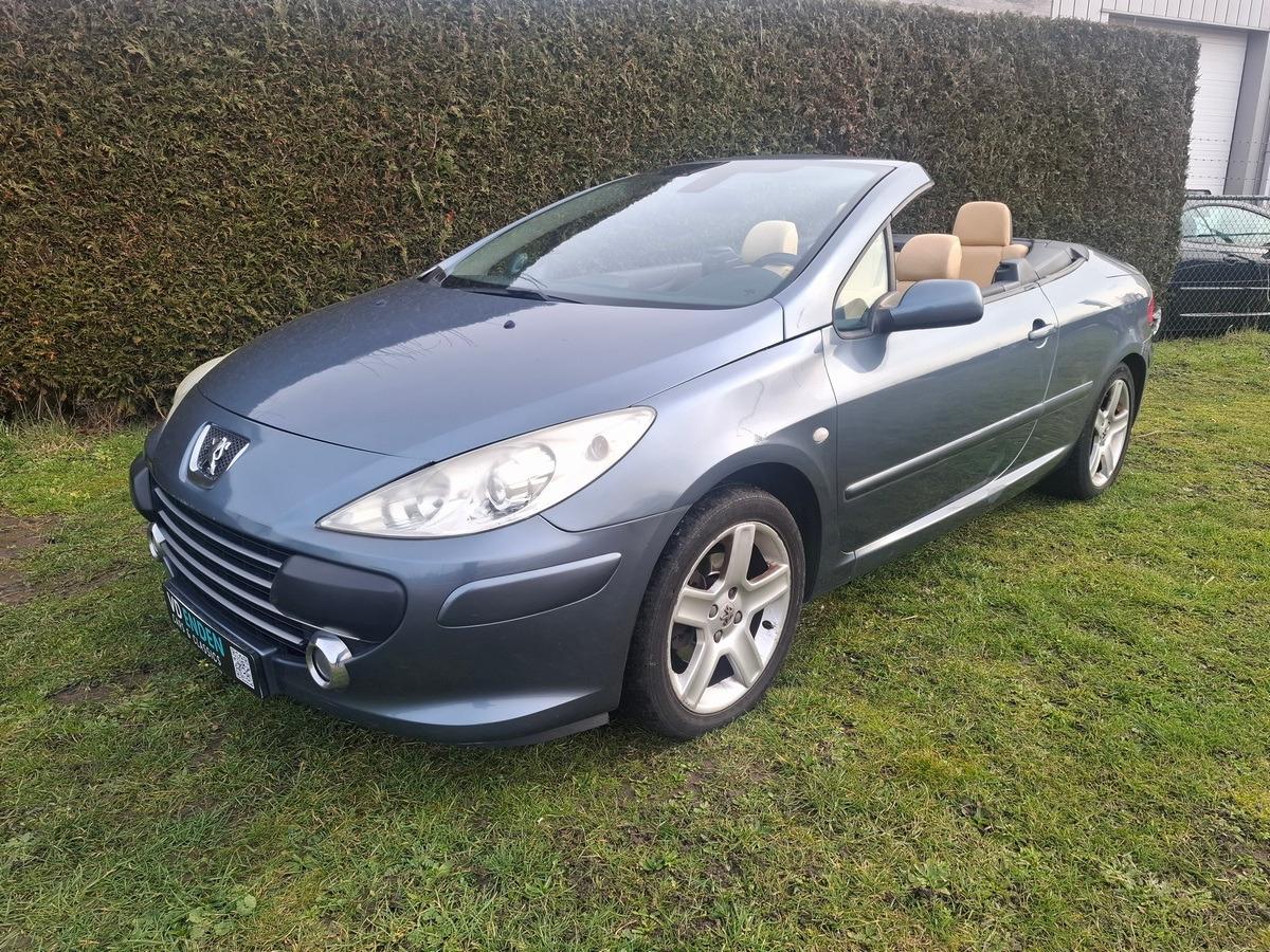PEUGEOT 307CC 1.6 16V - 2005 LesAnciennes.com