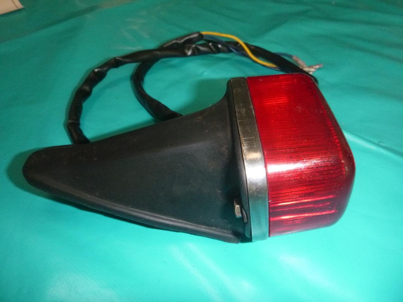 Feu AR origine YAMAHA TY 125 TY125 175 250 500TT LesAnciennes.com