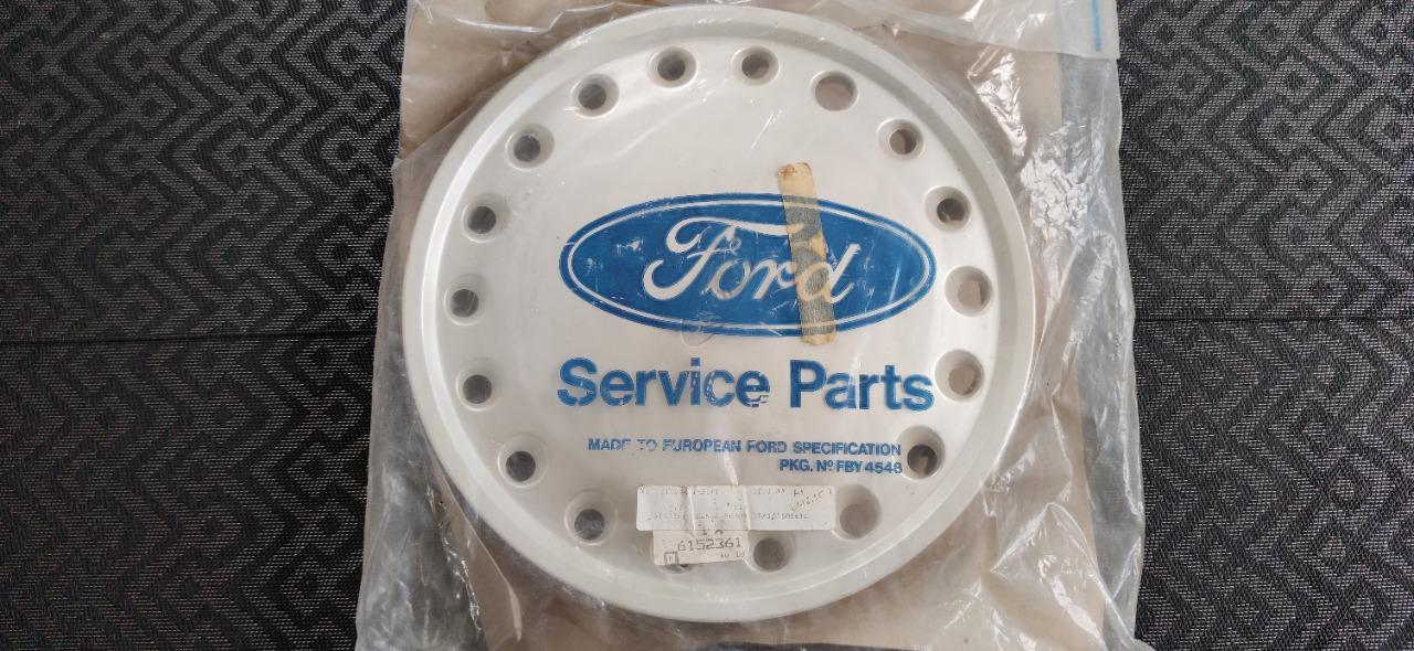 Enjoliveur de roue FORD Fiesta mk2 LesAnciennes.com