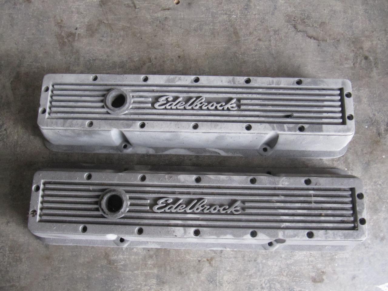 Cache culbuteur LesAnciennes.com