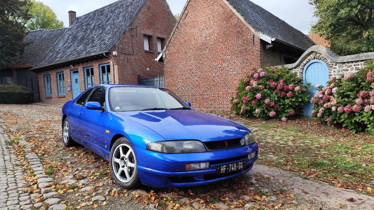 NISSAN Skyline R33 Bayside Blue / GTST Turbo - 199 LesAnciennes.com