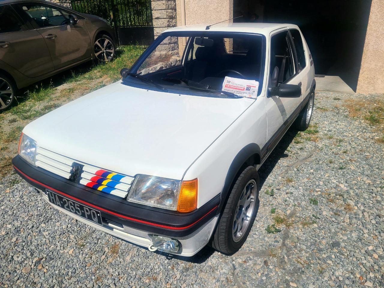 PEUGEOT 205 Gti 1,9 - 1988 LesAnciennes.com