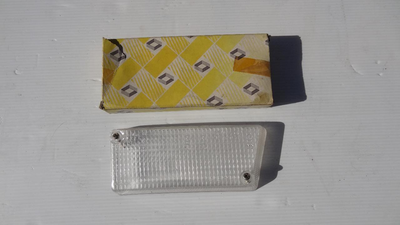 Cabochon RENAULT 5 (R5) LesAnciennes.com