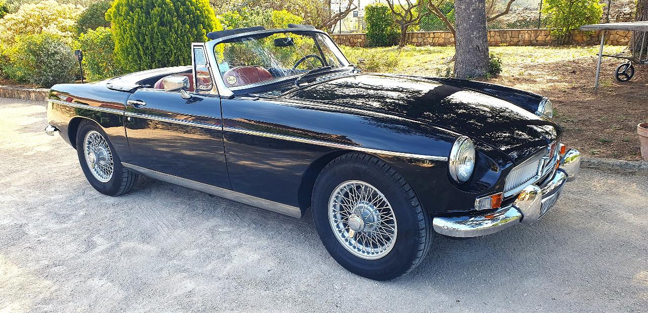 MG MGB - 1966 LesAnciennes.com