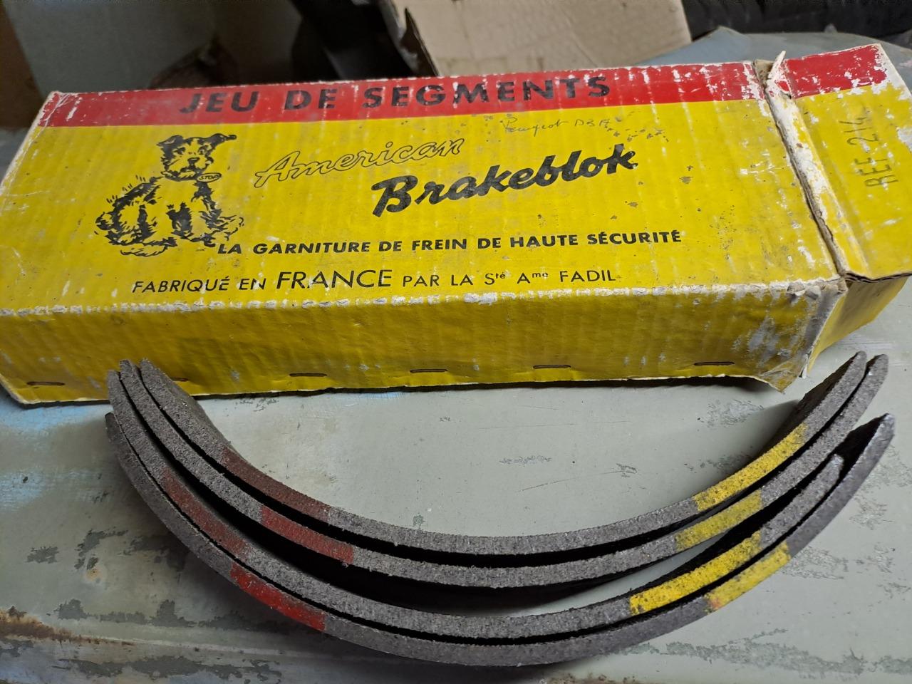 Segments PEUGEOT D3 et D4 LesAnciennes.com