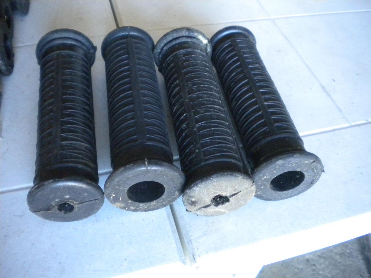 Pièces CAOUTCHOUC moto ancienne repose pieds LesAnciennes.com