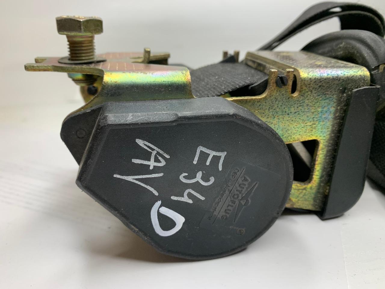 Ceinture sécurite AV droite BMW E34 tt modélé LesAnciennes.com