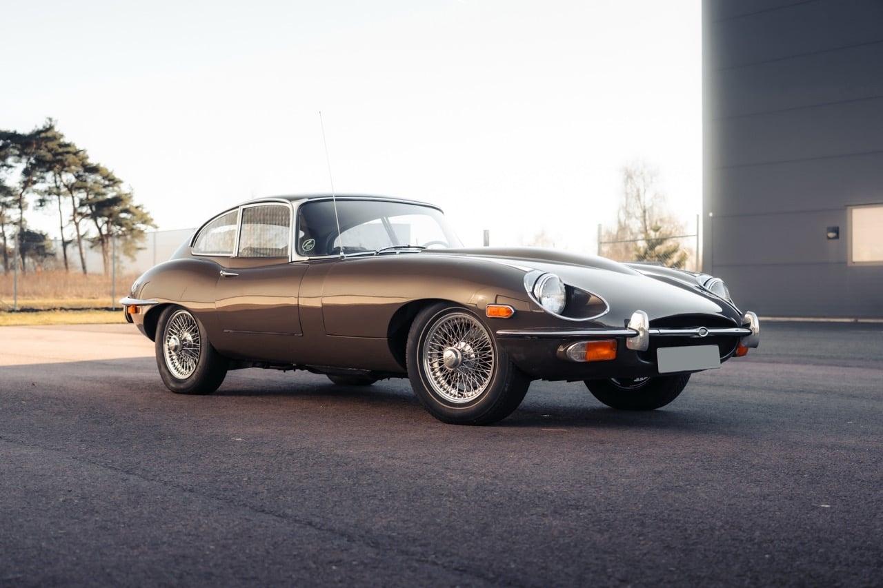 1969 Jaguar E-Type Series 2 FHC LesAnciennes.com