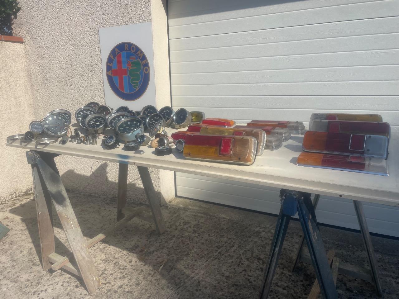 Lot de pièces ALFA ROMEO Giulia Bertone duetto LesAnciennes.com