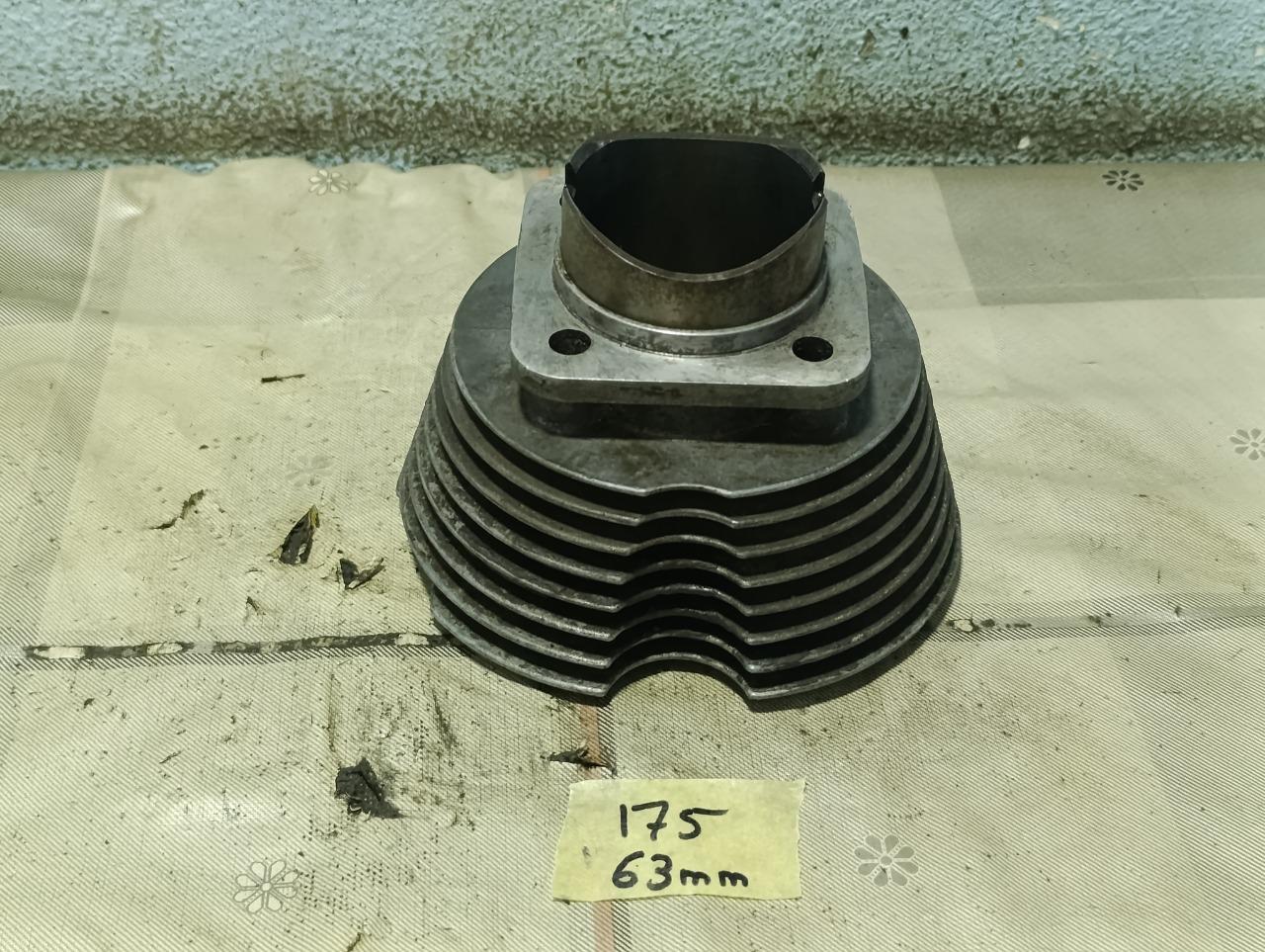 Cylindre Ducati 175 LesAnciennes.com